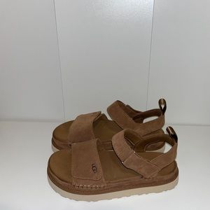 UGG Goldenstar Sandal ( Chestnut )